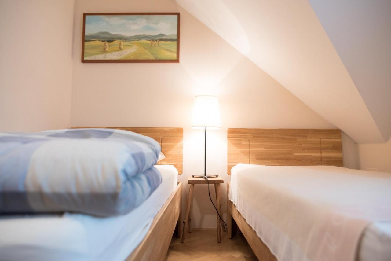 Bed & Breakfast Dvorec Petrovce Luaran gambar